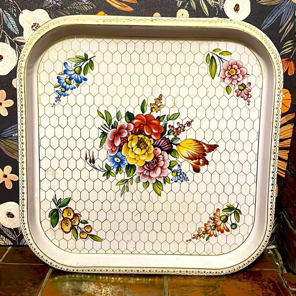 Vintage Tin Floral Serving Tray - Picture 1 of 4